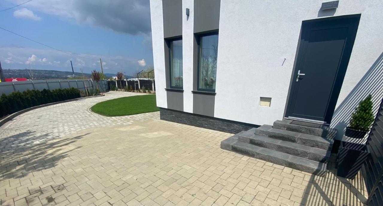 Apartament Lora Studio Suczawa Zewnętrze zdjęcie