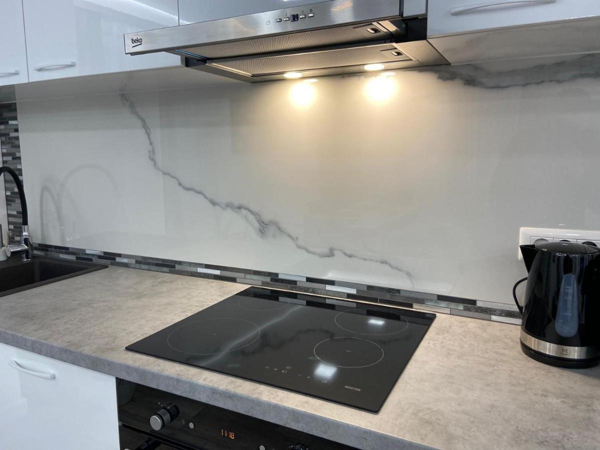 Apartament Lora Studio Suczawa Zewnętrze zdjęcie