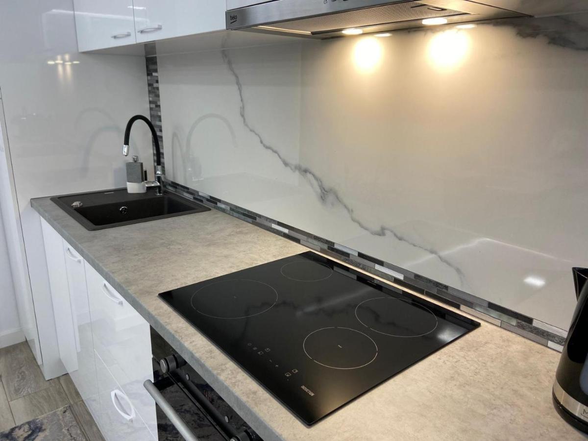 Apartament Lora Studio Suczawa Zewnętrze zdjęcie