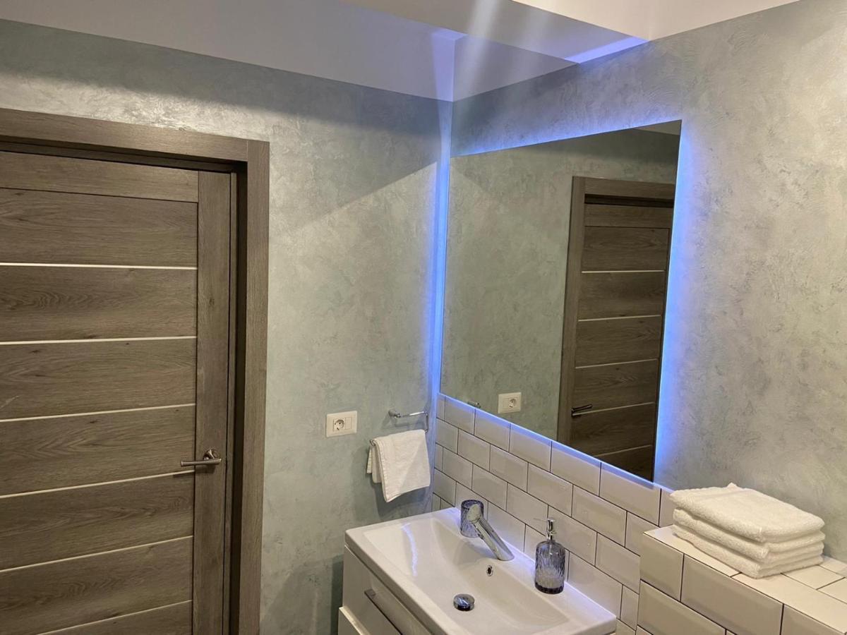Apartament Lora Studio Suczawa Zewnętrze zdjęcie